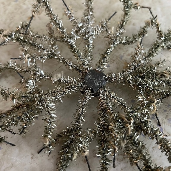 Vintage Christmas Ornament German Tinsel Snowflake - Picture 5 of 6